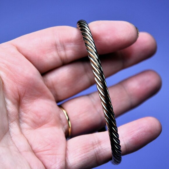 Adjustable Twisted Silver Cable Bracelet with Clear Stone Detail - Picture 3 of 6